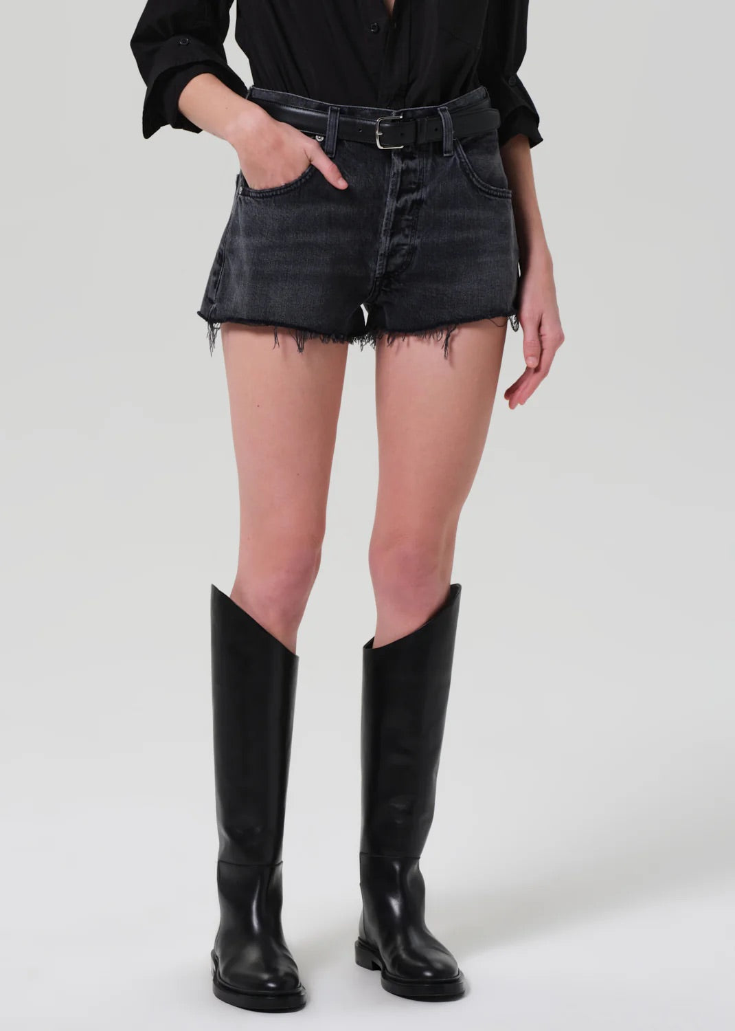 THE LORO SHORT IN VINTAGE BLACK