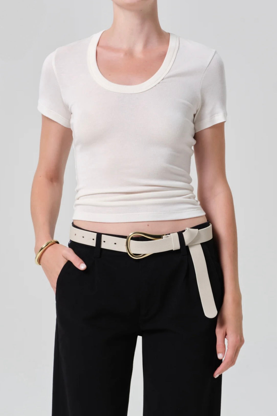 MAUDE U NECK TEE