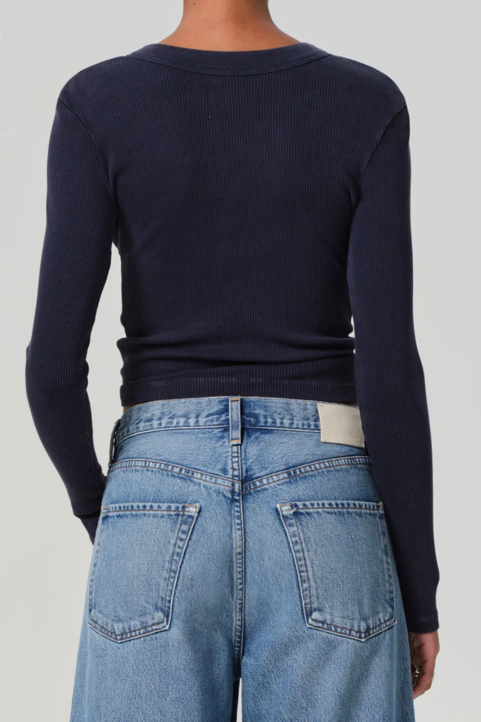 VARRA HENLEY