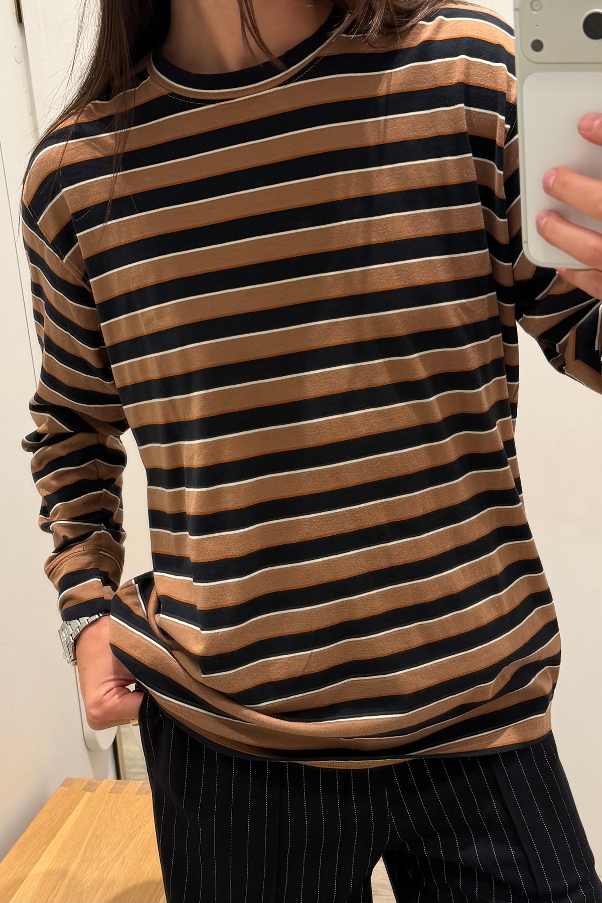THE LONG SLEEVE RELAXED CREW
