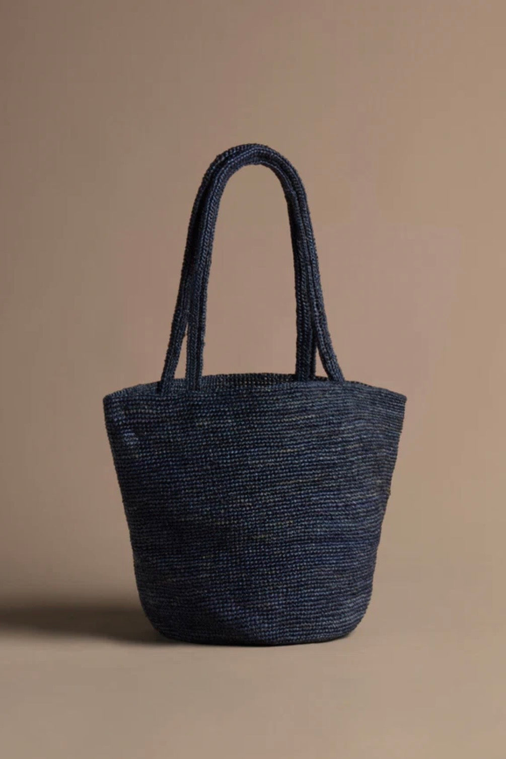 HOLLIS BAG IN NAVY