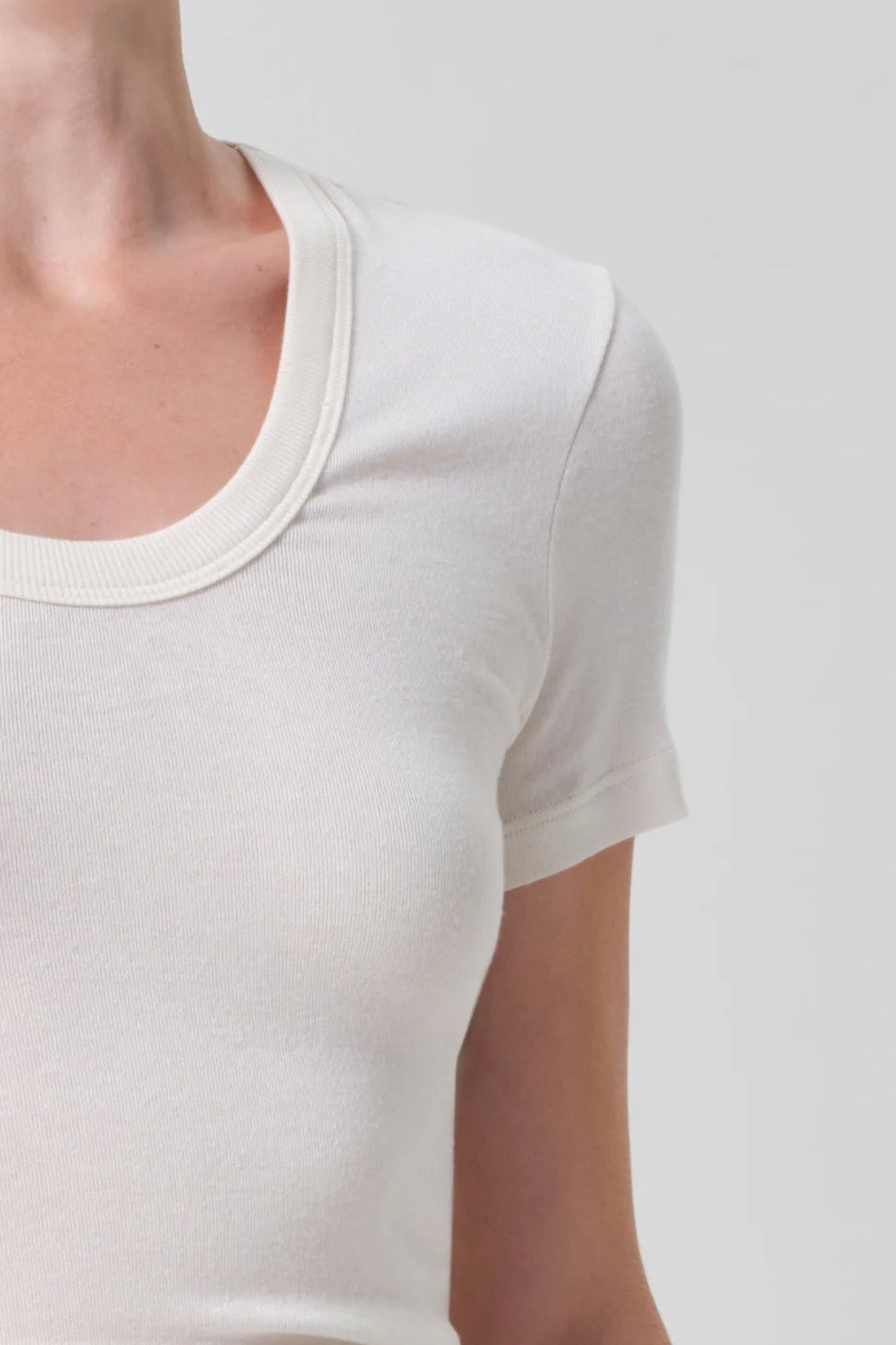 MAUDE U NECK TEE