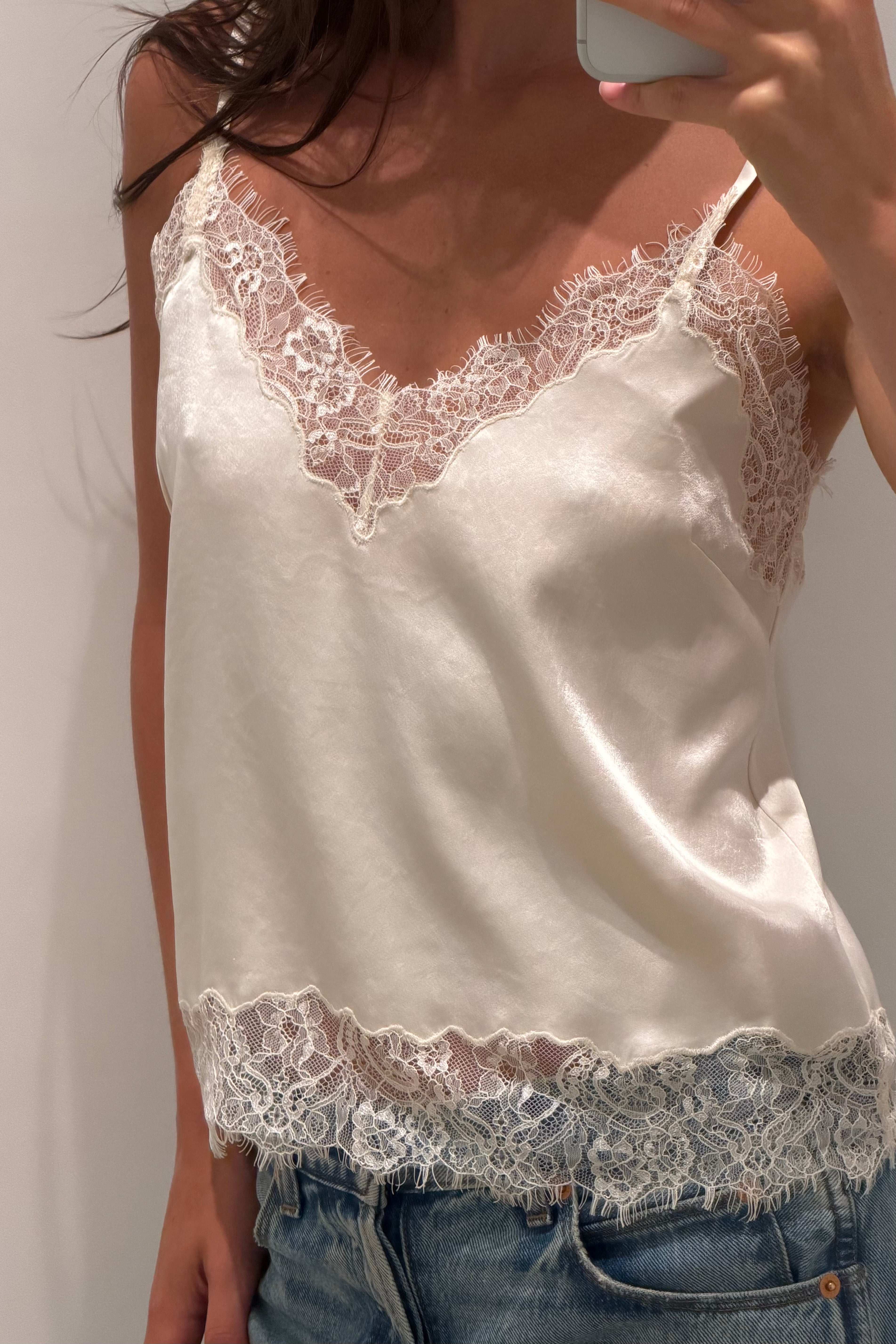LACE TRIMMED CAMI