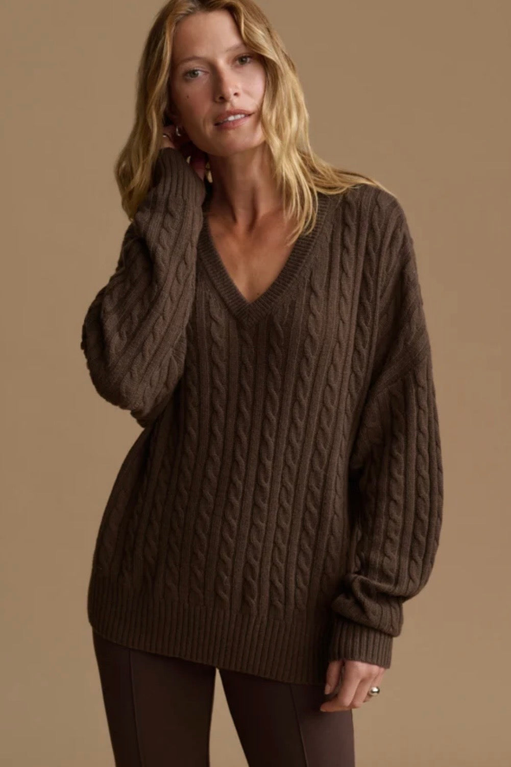 NELL V-NECK SWEATER