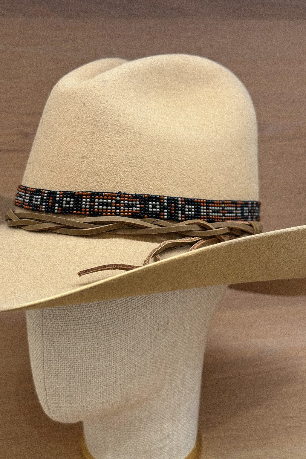 BEADED HAT BAND IN BLACK, BROWN & GREY