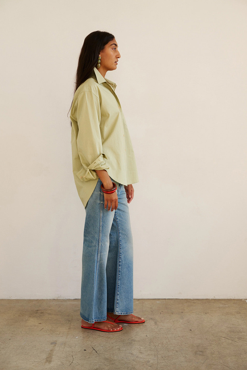 THE BELL CROP IN BLEACH INDIGO