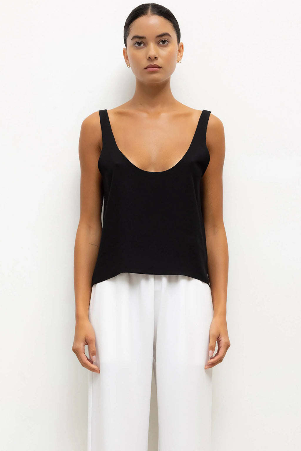 ARI SCOOP NECK TANK