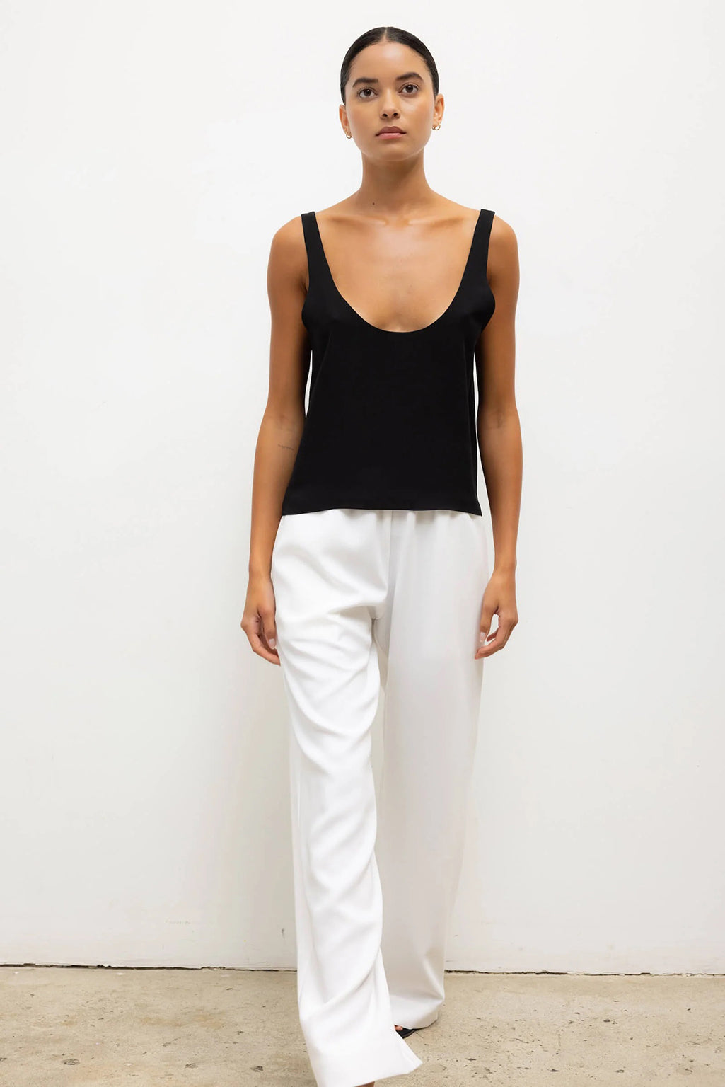 ARI SCOOP NECK TANK