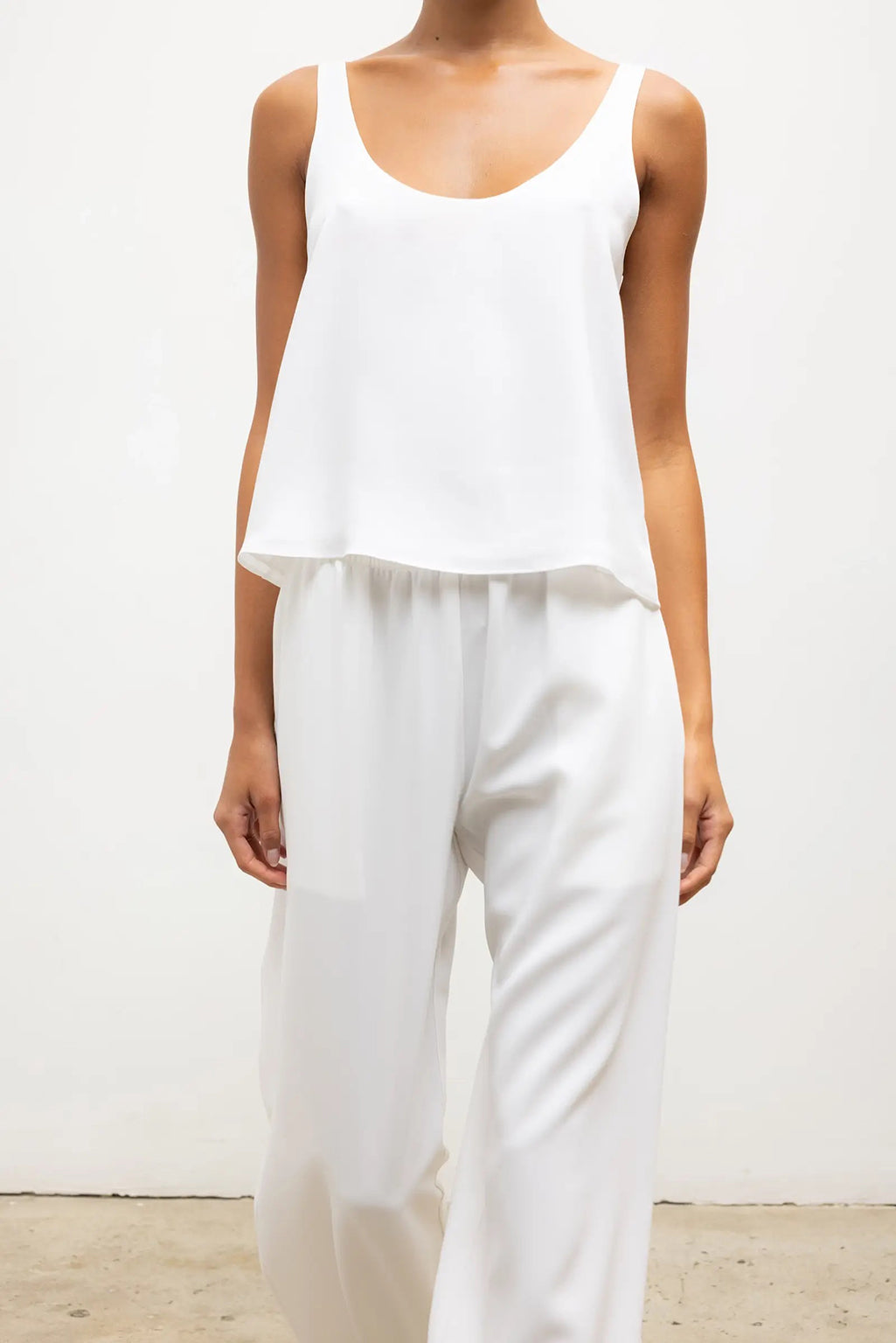 ARI SCOOP NECK TANK