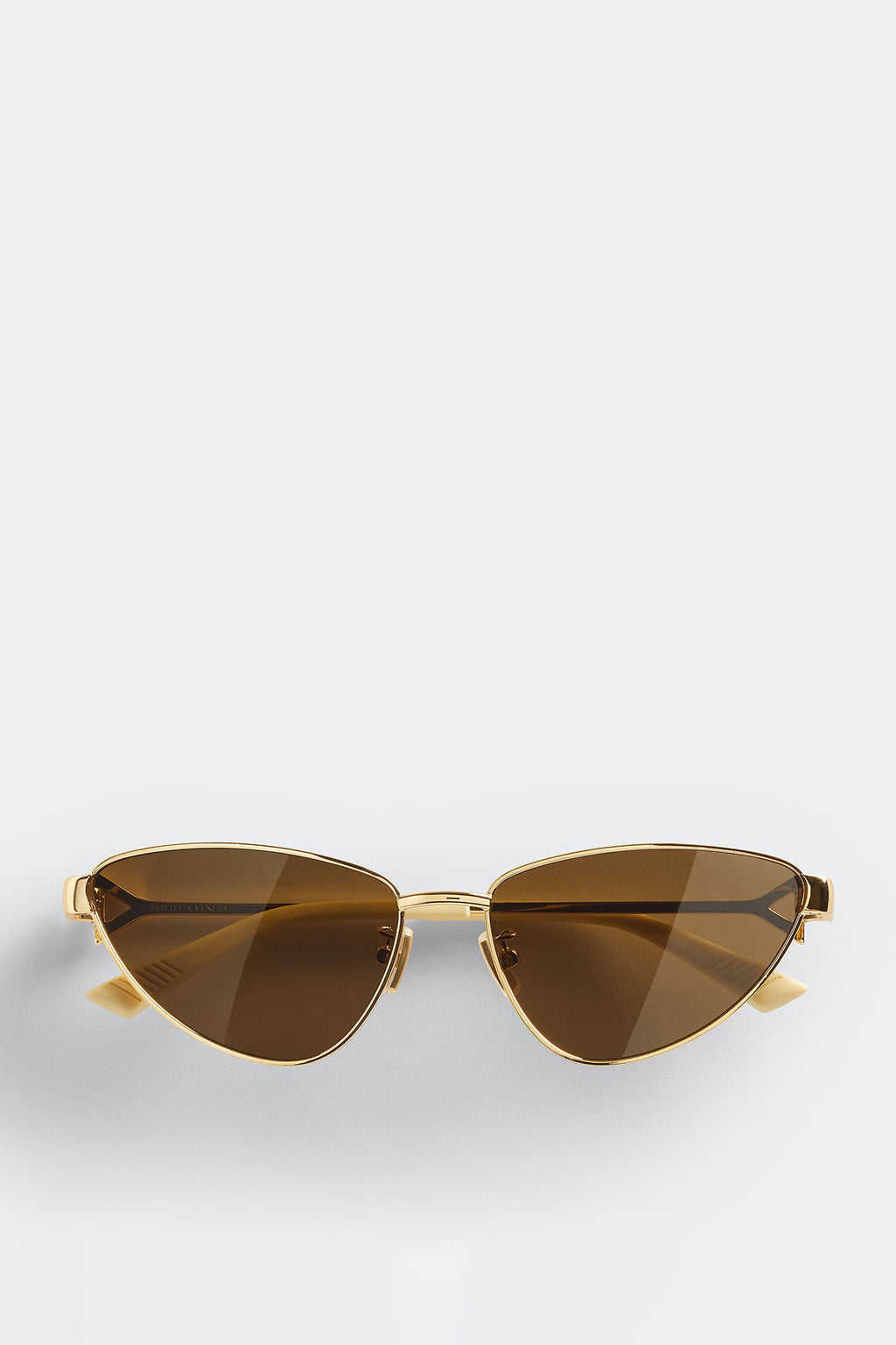 TURN CAT EYE SUNGLASSES