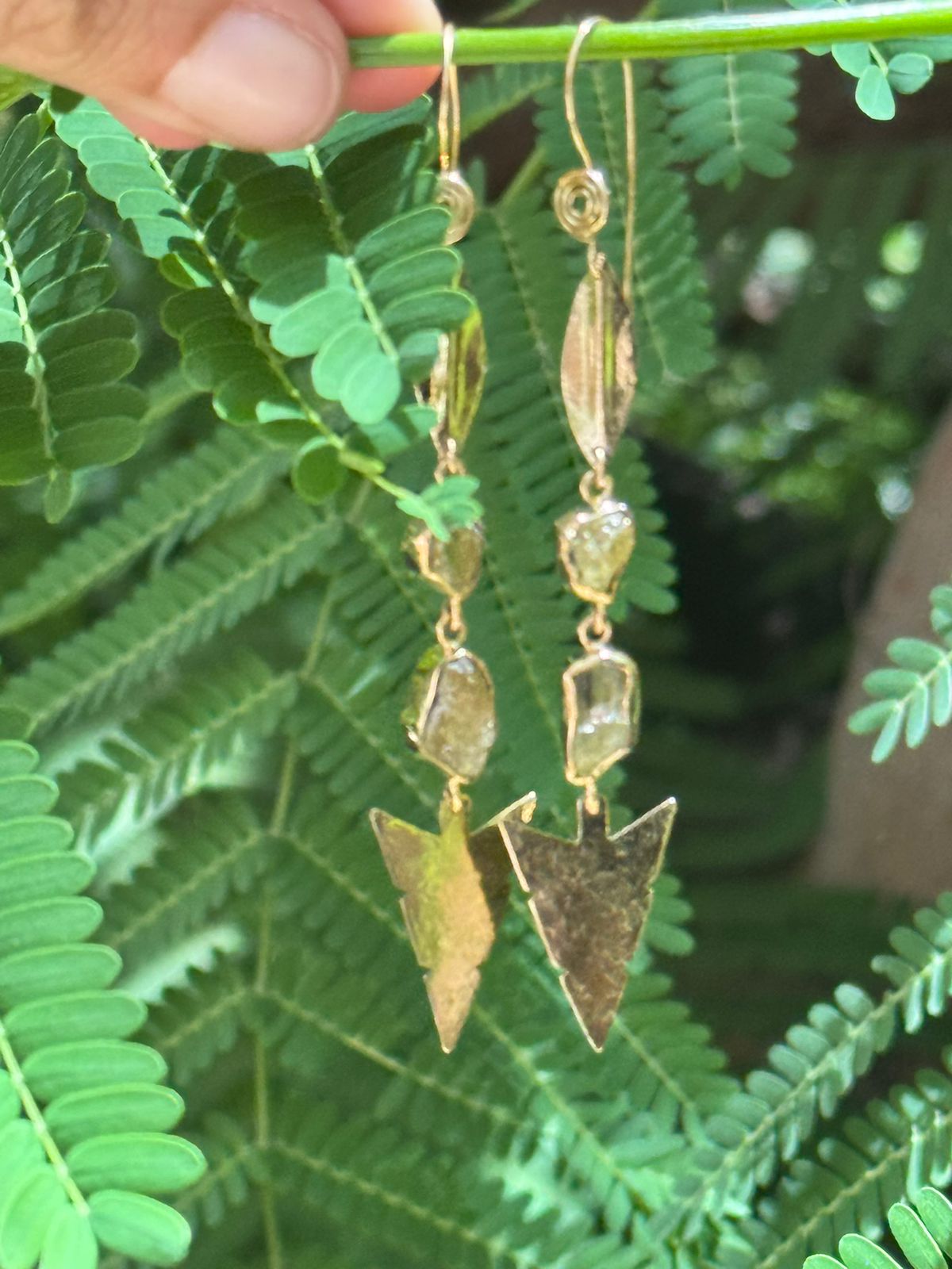 18K YELLOW GOLD SPEAR EARRINGS