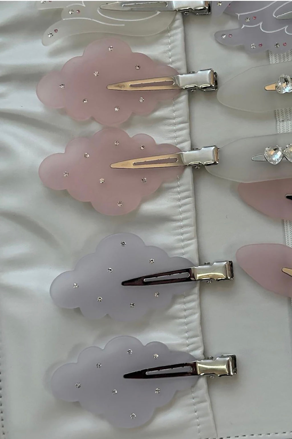 CLOUD POPSTAR CLIPS IN DAYDREAM