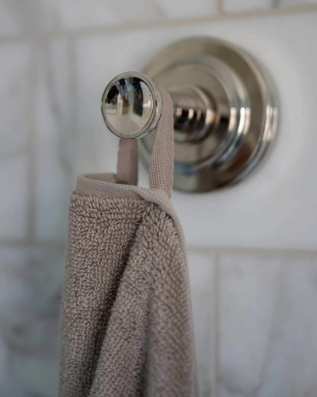 THE HAND TOWEL TRUFFLE