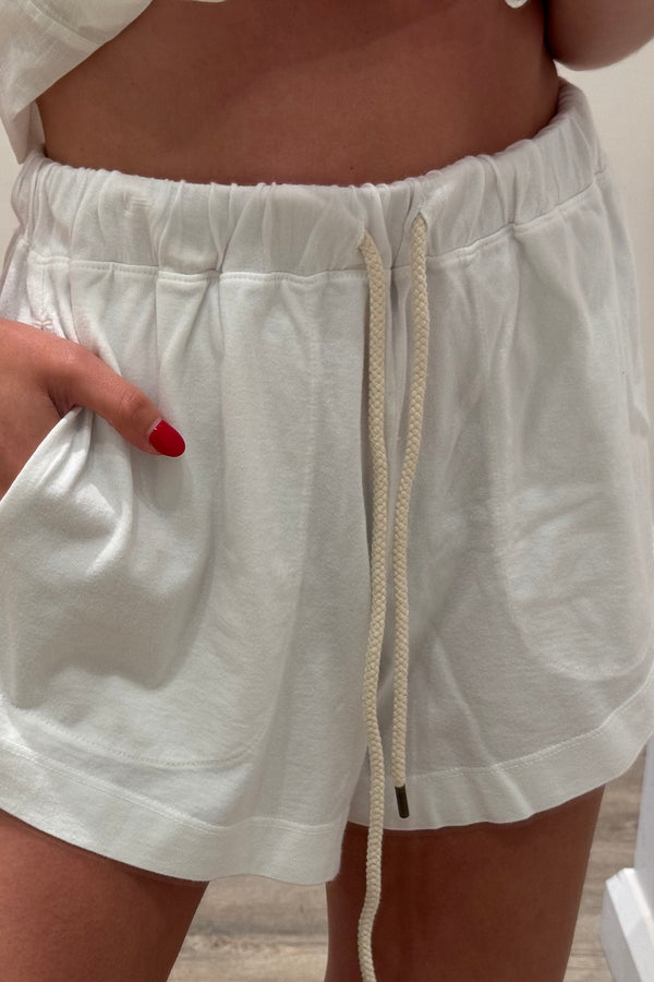 THE FLUTTER SHORT