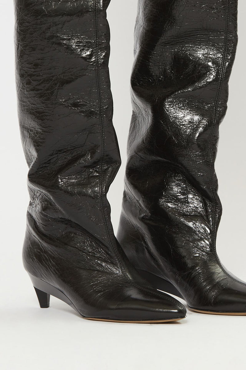 LISALI PATENT LEATHER POINT TOE THIGH HIGH BOOTS IN BLACK