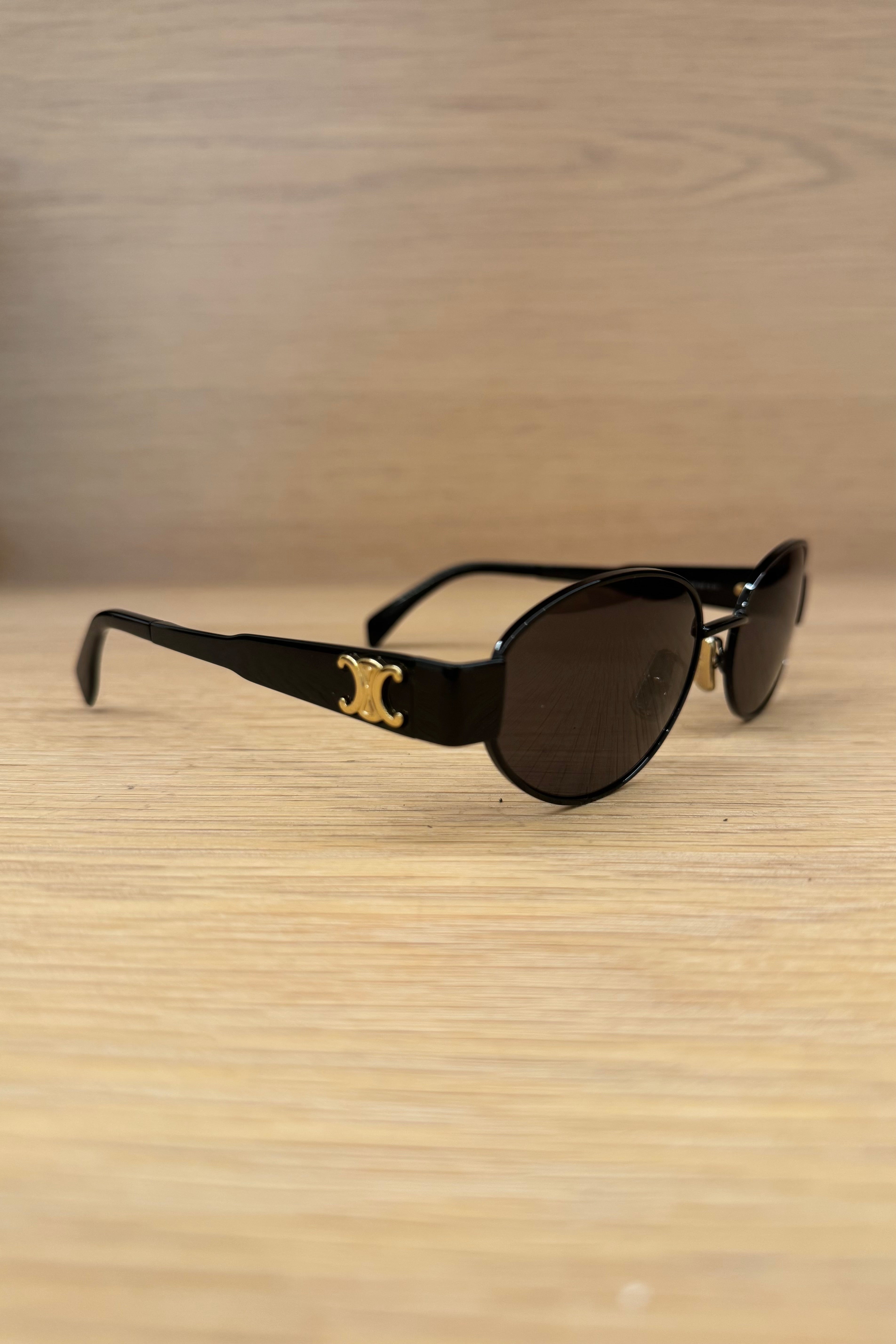 LUNETTES DE SOLEIL TRIOMPHE MÉTAL 01 NOIRES - CL40235U