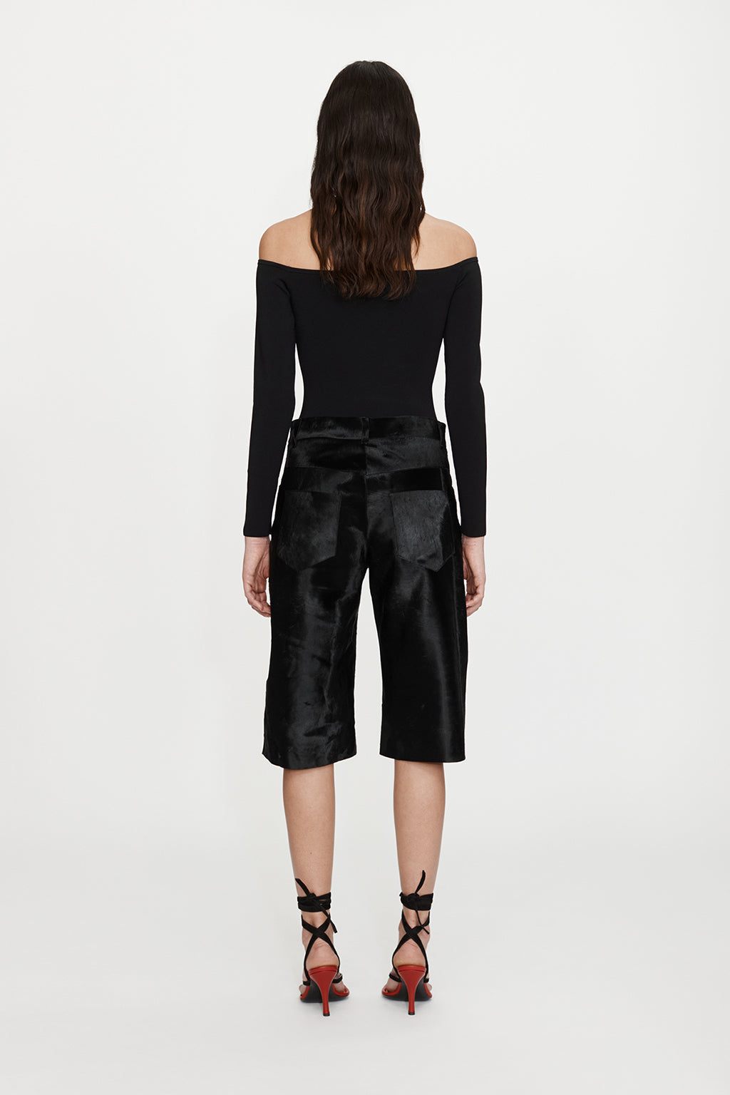 ODESSA ARCED KNITTED L/S TOP