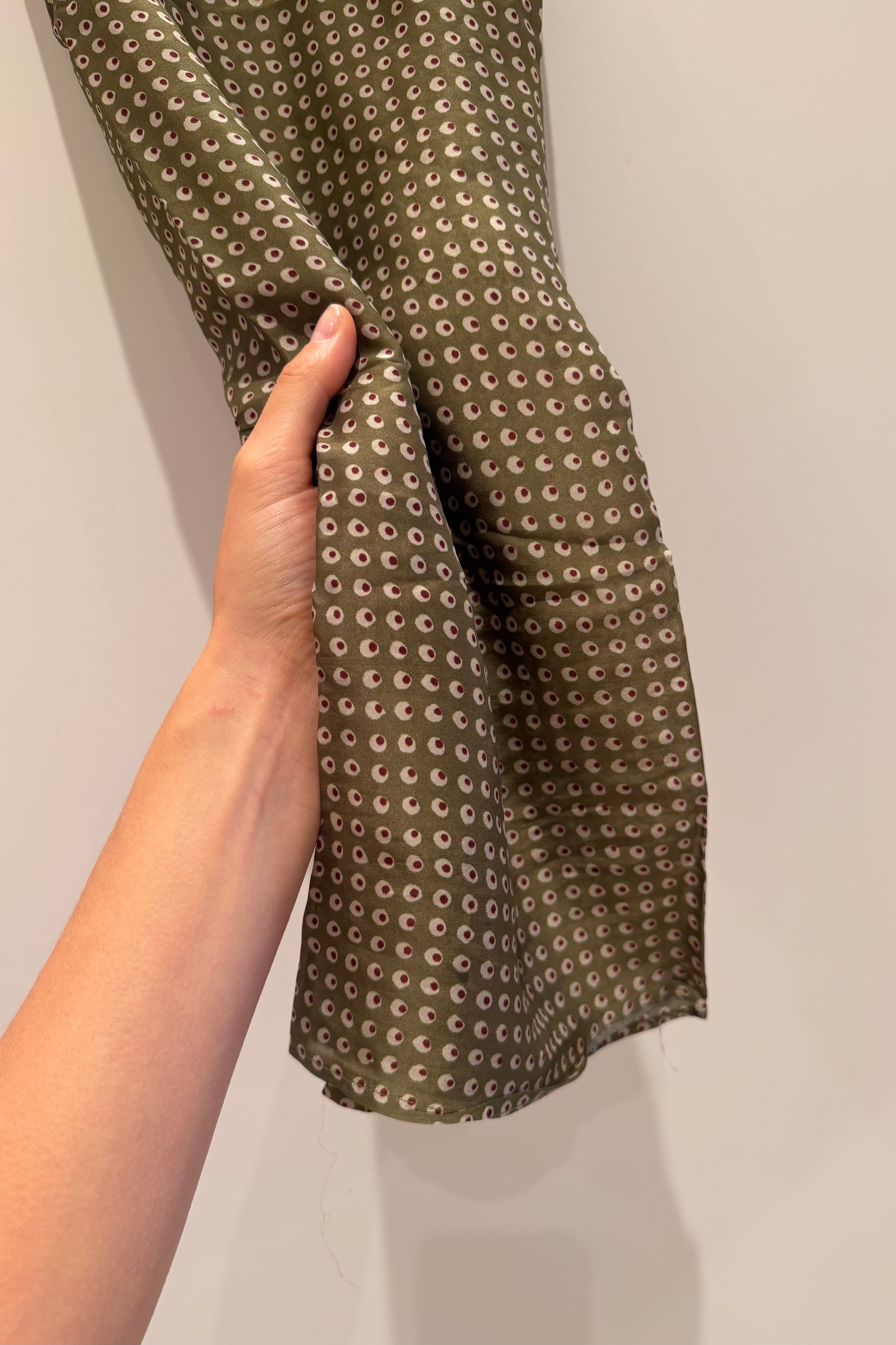 LARGE SQUARE SCARF