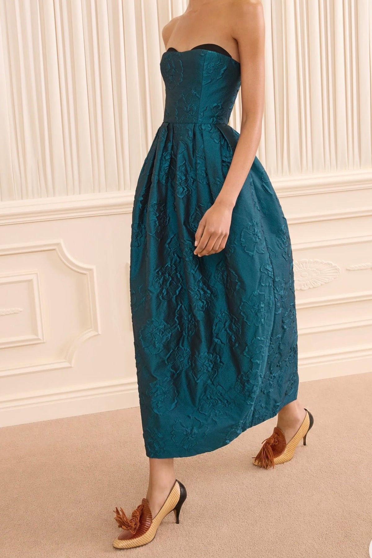 KATERINA STRAPLESS CLOQUE DRESS