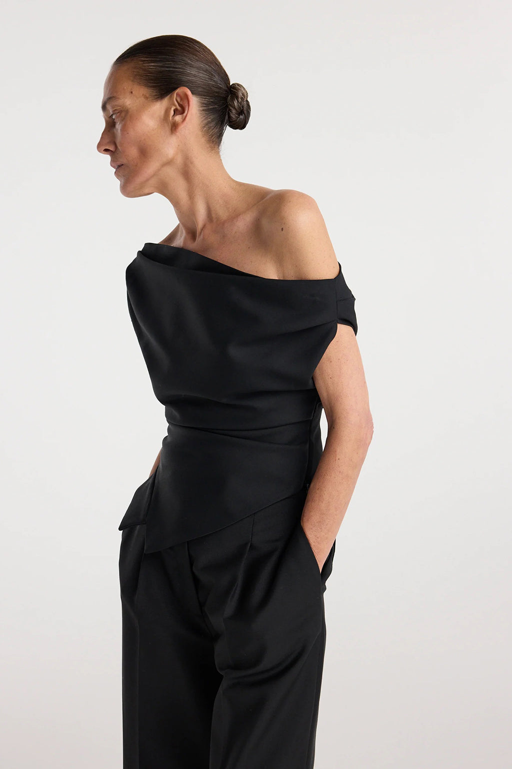 OFF THE SHOULDER LAPEL TOP *pre-order*