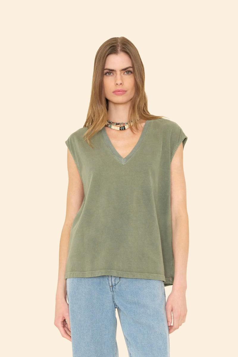 DAX TEE