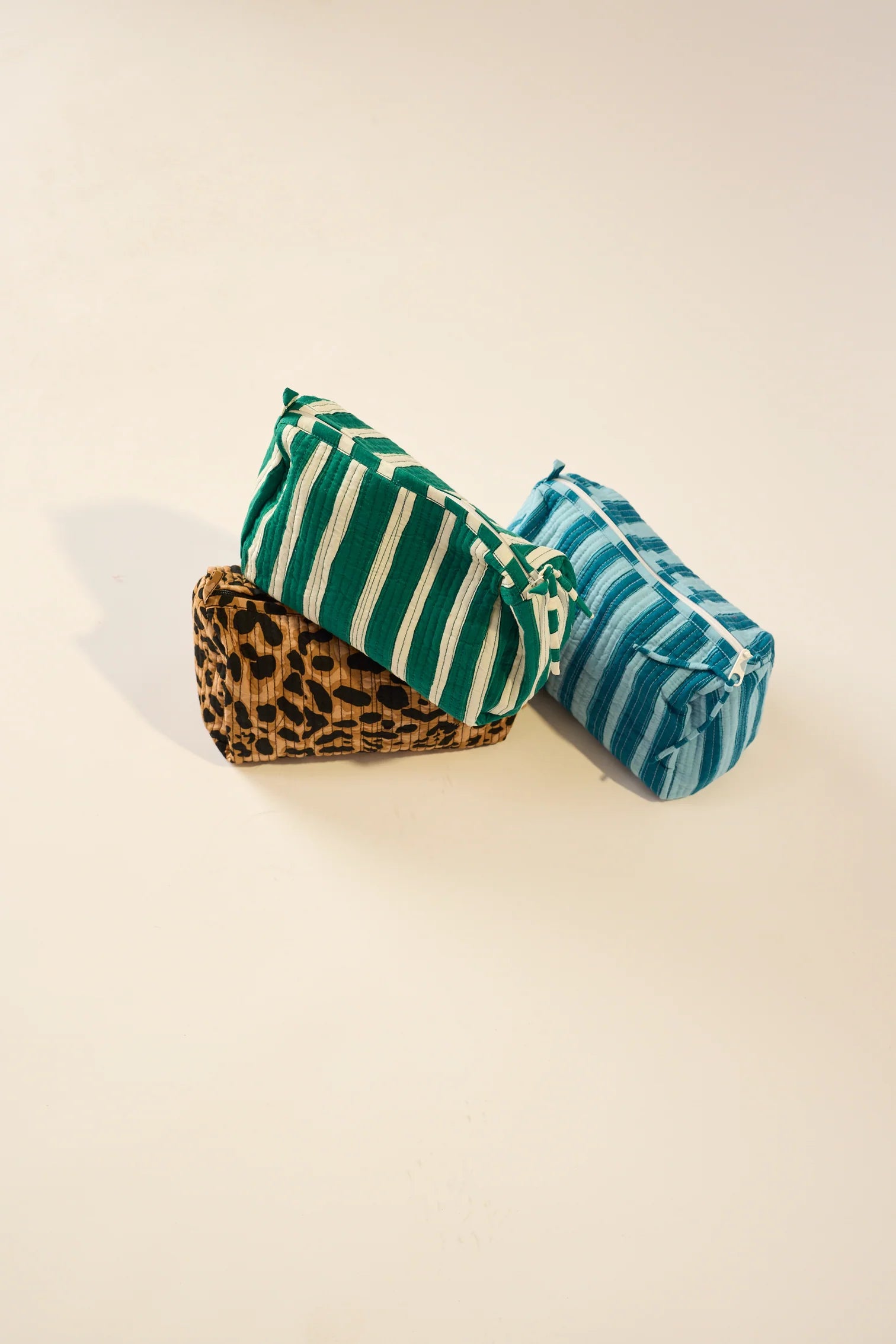 COSMETIC BAG IN LEOPARD COTTON