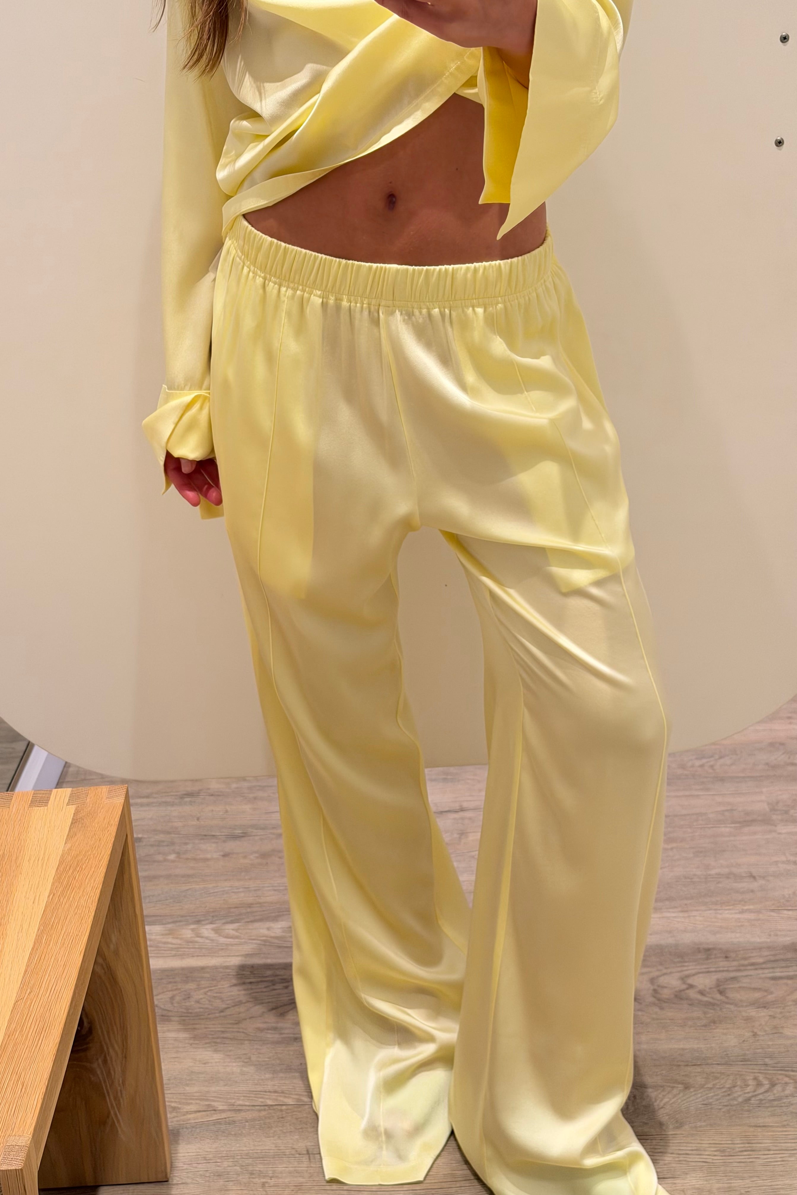 LOOSE JOGGER PANTS