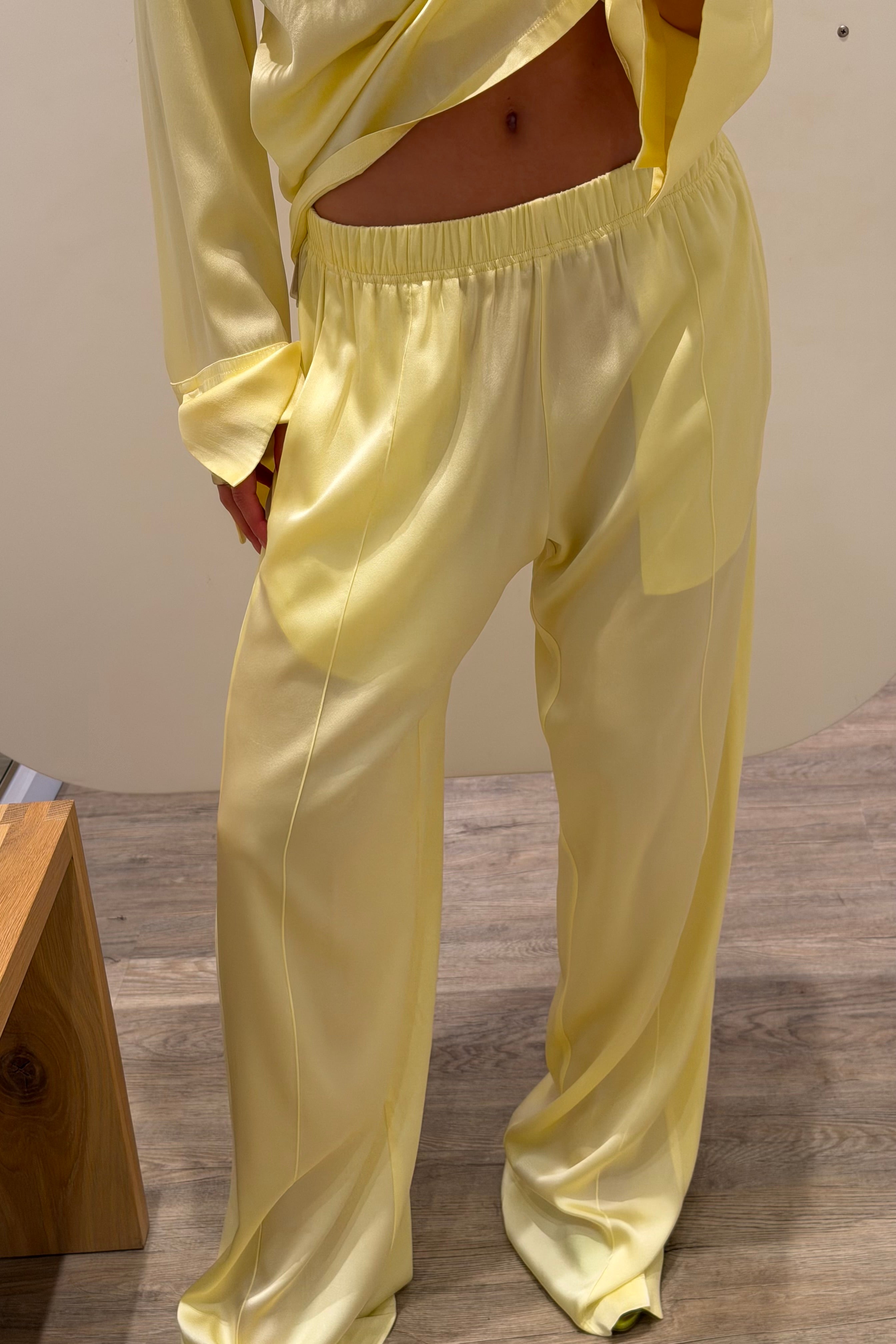 LOOSE JOGGER PANTS