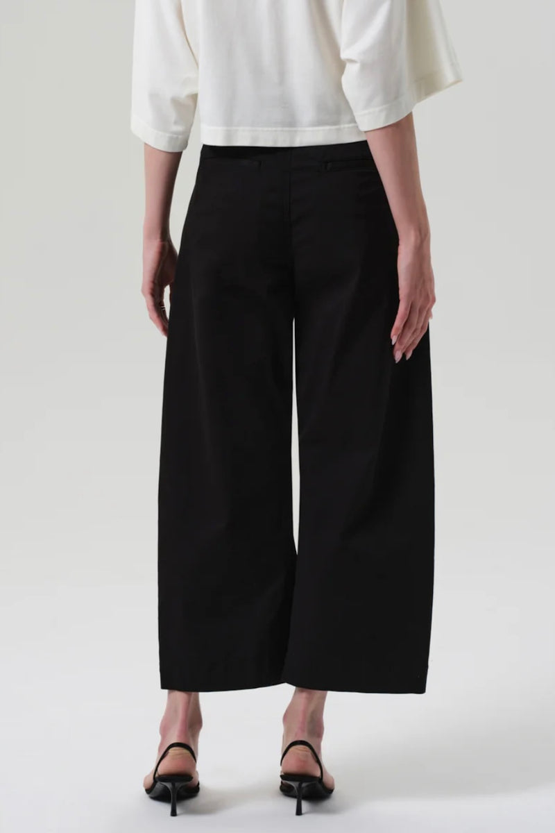 Cara Cropped Pleated Trouser