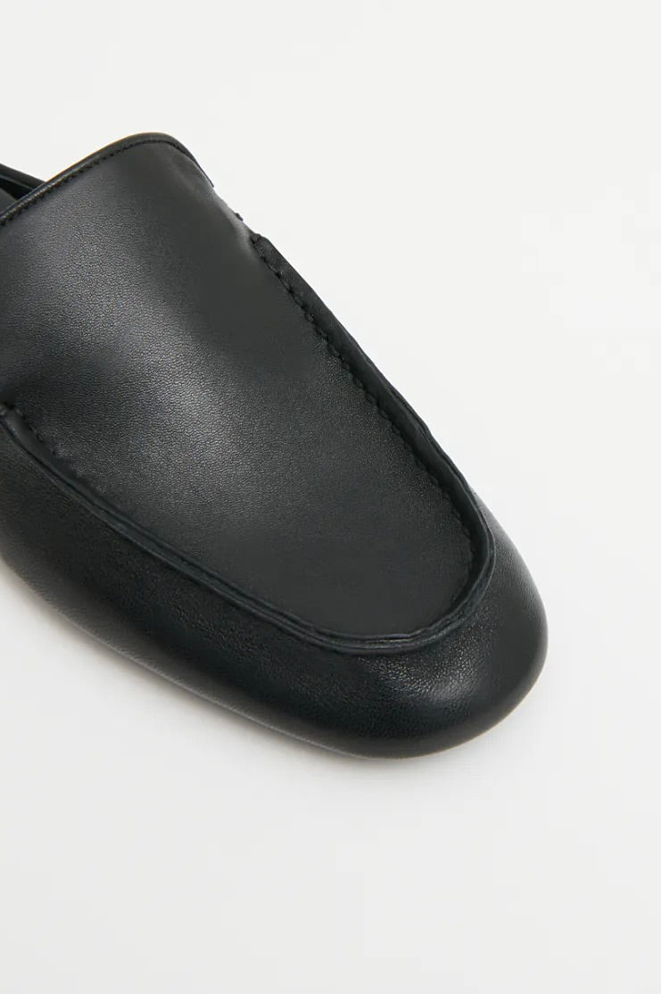 MOCCASIN MULE