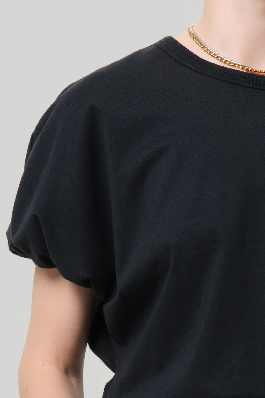 GIA BUBBLE TEE