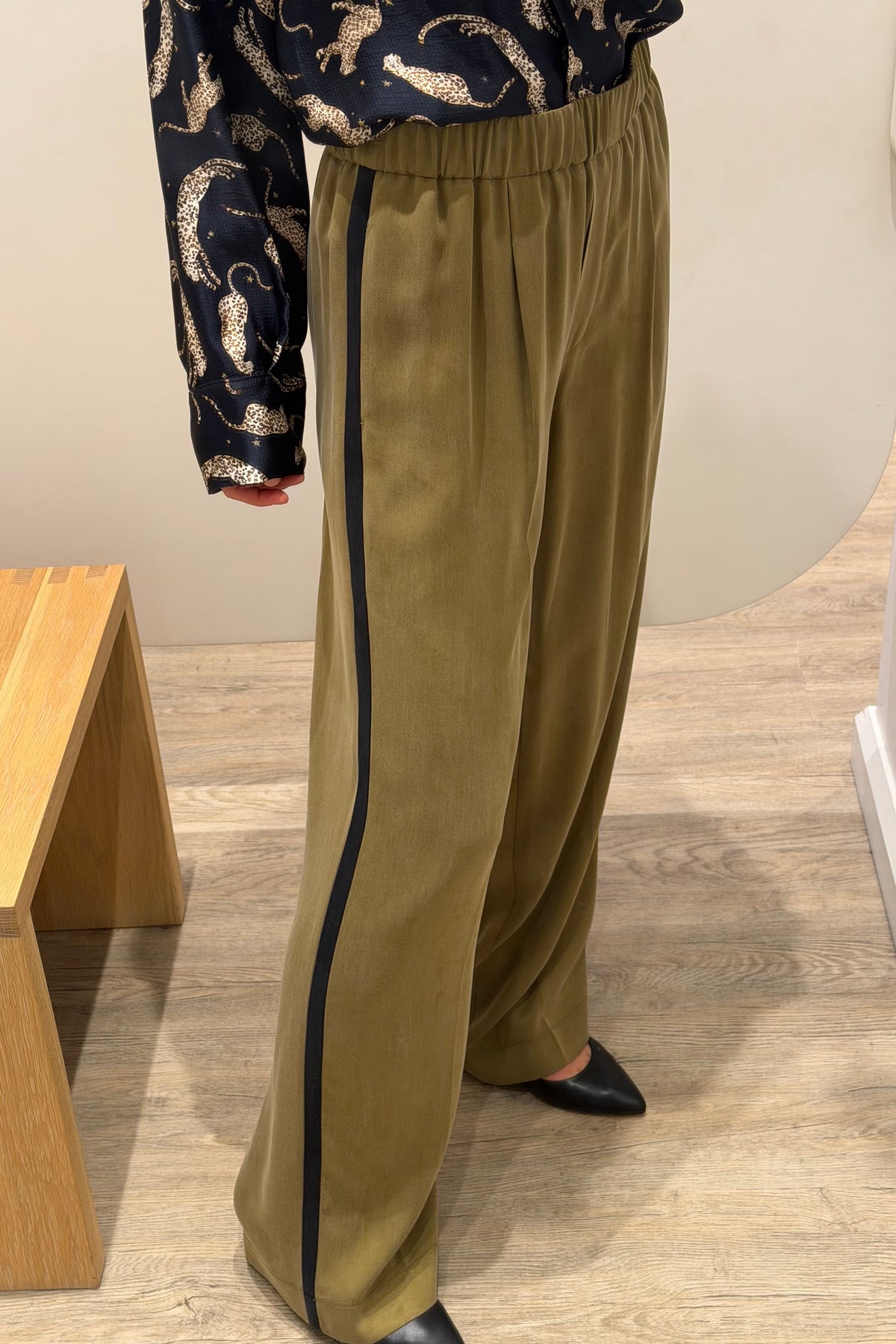 CUPRO PANTS