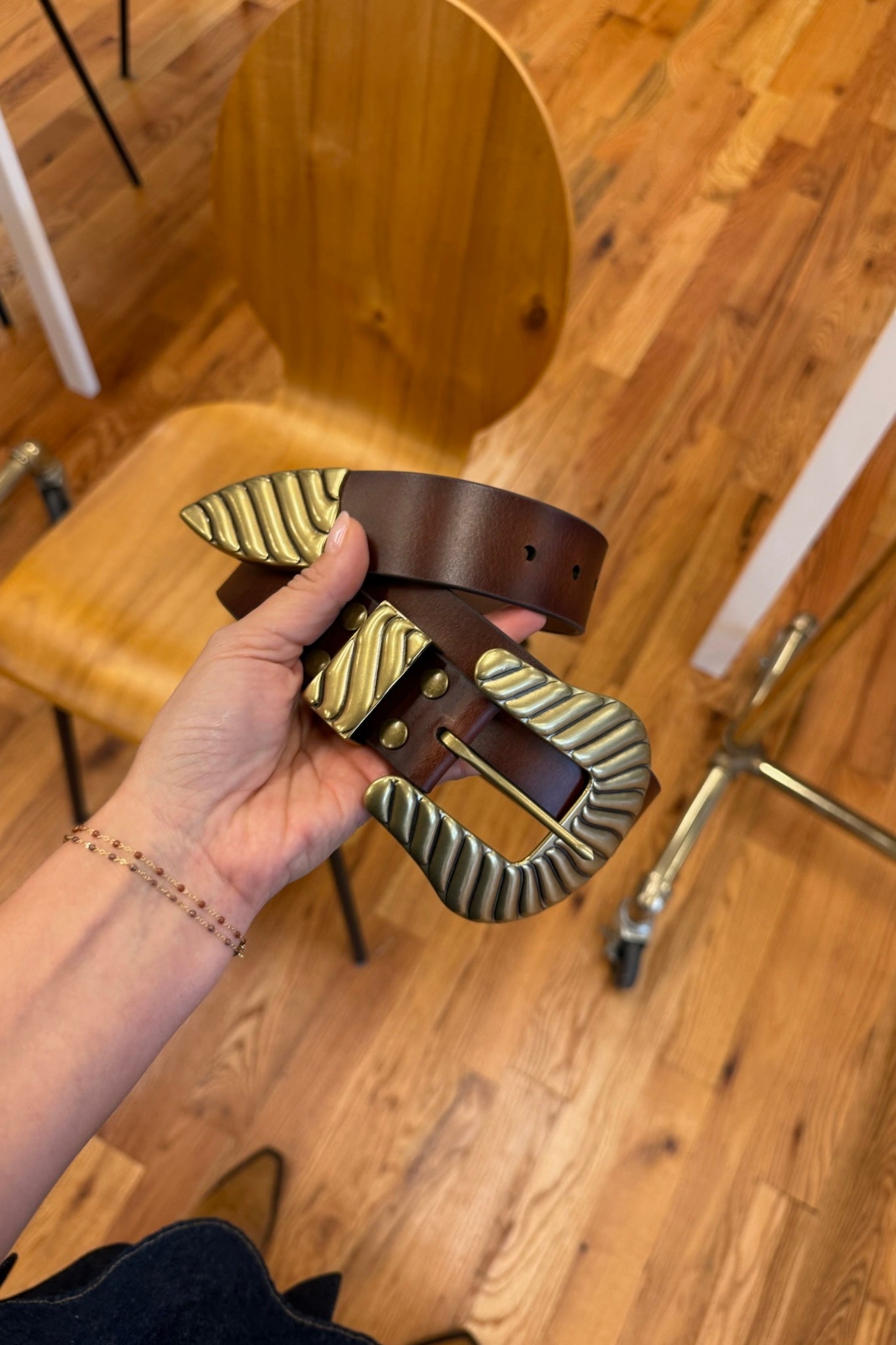 THE BIG BUCKLE BELT