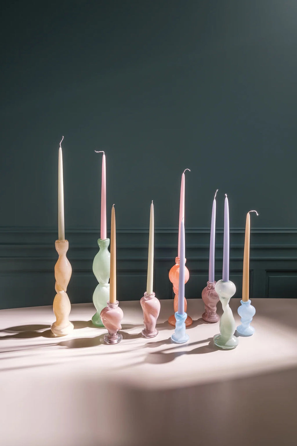 CANDLE HOLDER MEDIUM IN RHUBARB