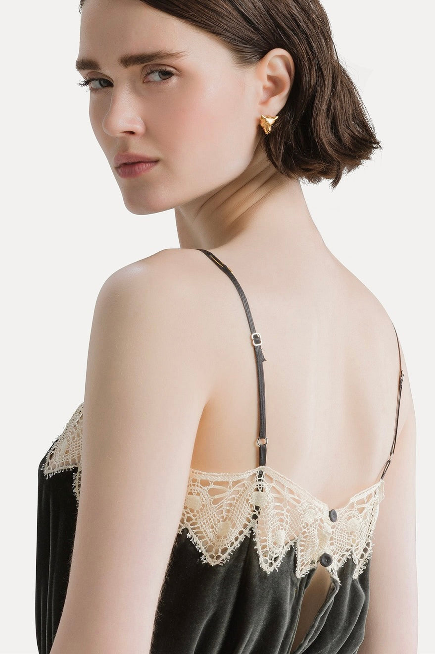 VELVET & LACE TOP