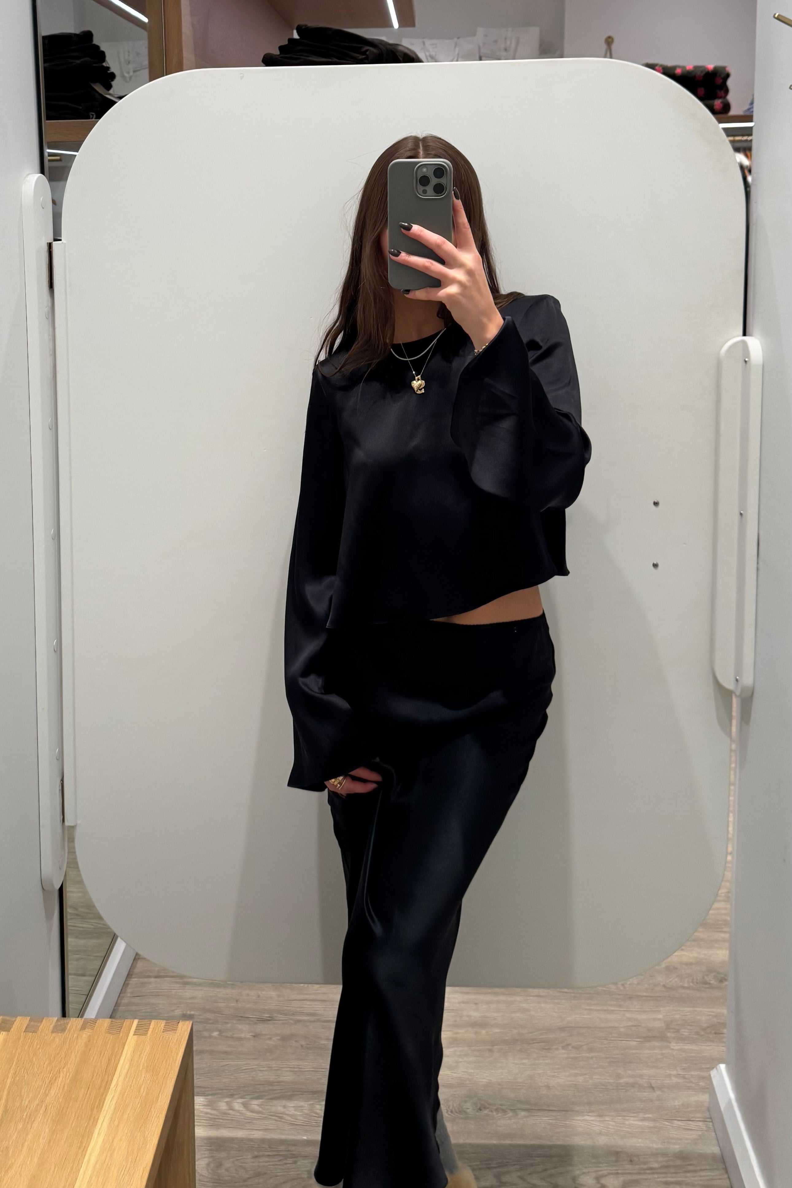 SONYA FLOWY TOP