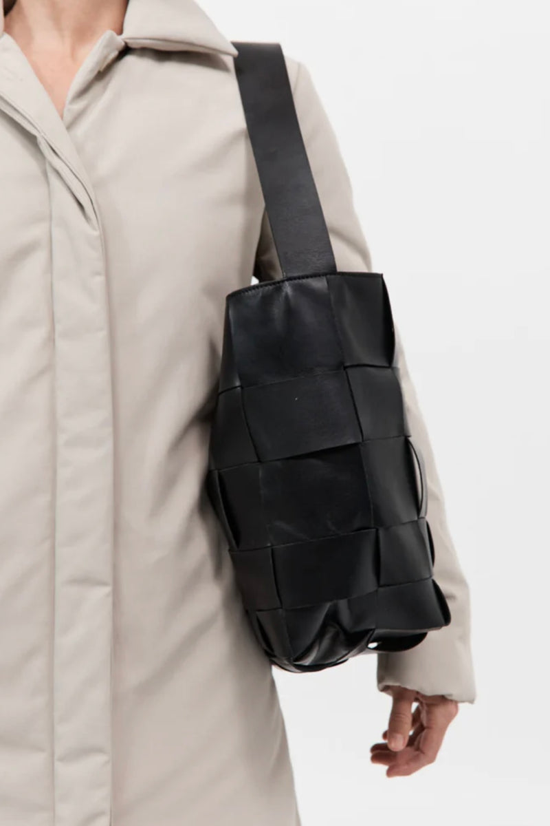 WOVEN LARGE TOTE