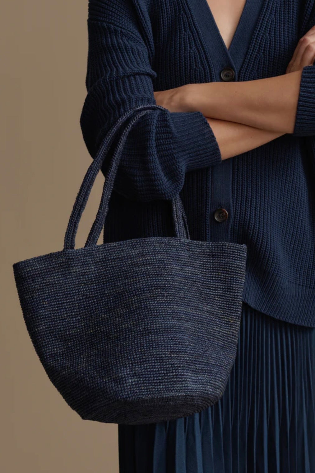 HOLLIS BAG IN NAVY