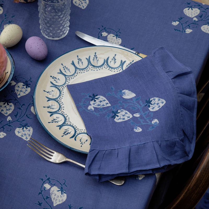 FRAISES DES BOIS TABLECLOTH