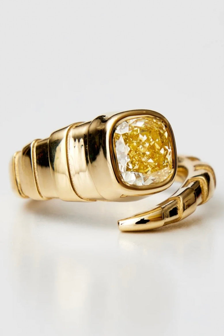 CONTOURED SERPENT CUSHION PINKY RING