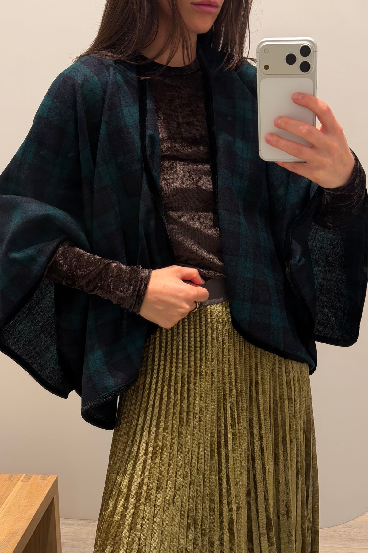 HIGHLAND TARTAN CAPE
