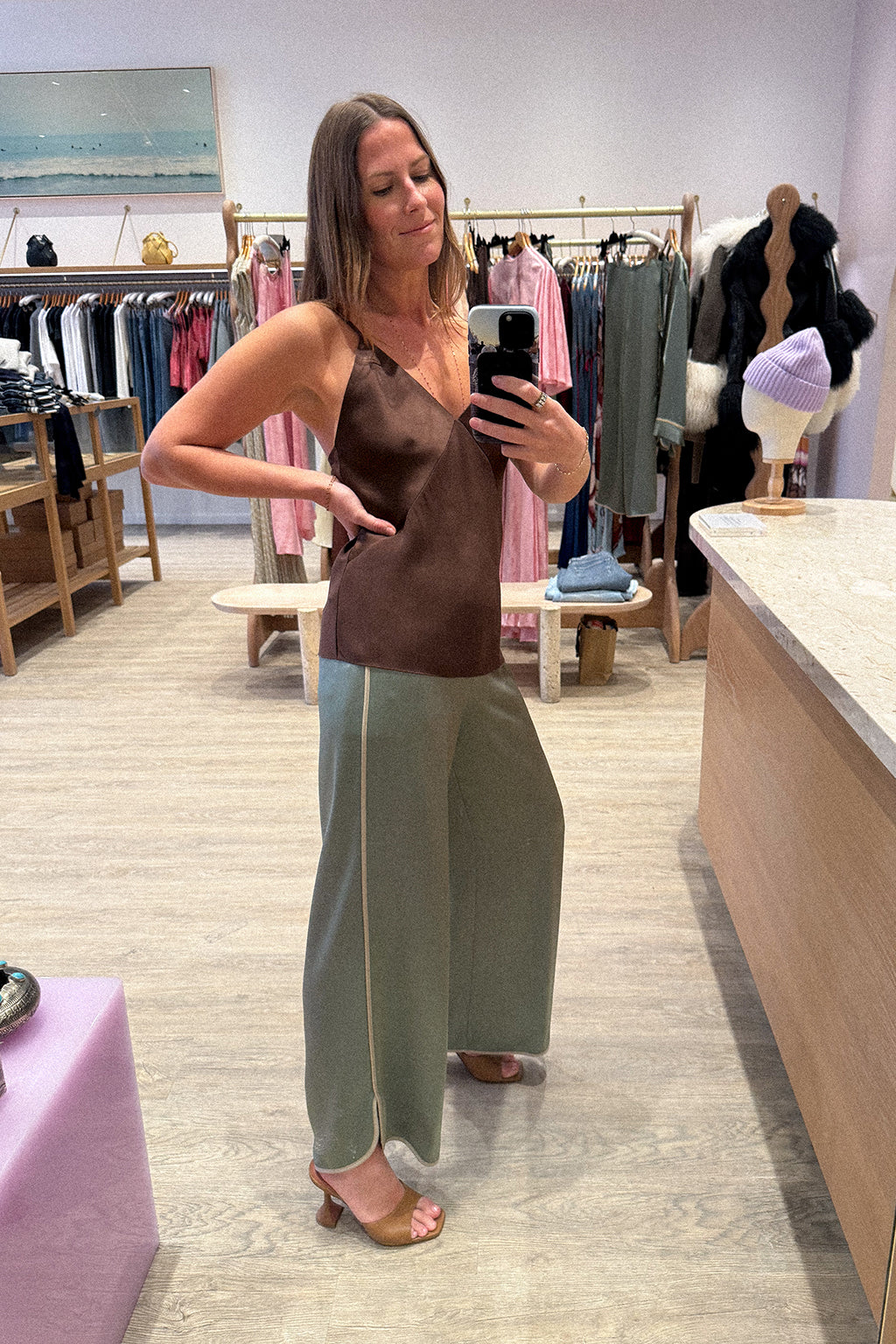 ENVERS SHINY SATIN CROPPED PANTS