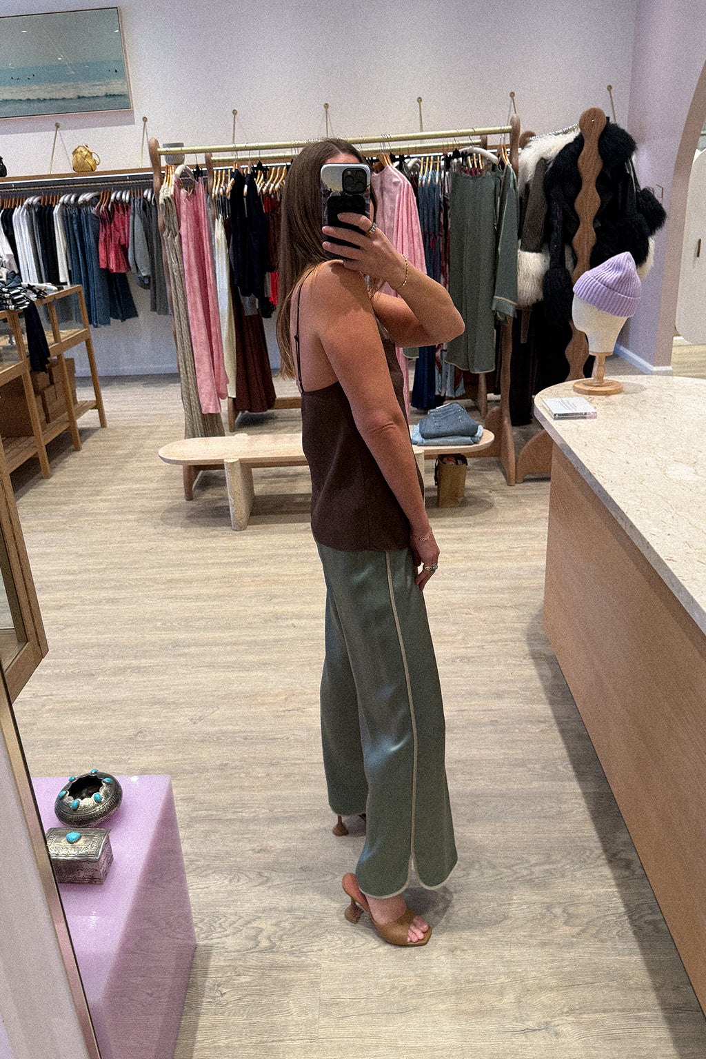 ENVERS SHINY SATIN CROPPED PANTS