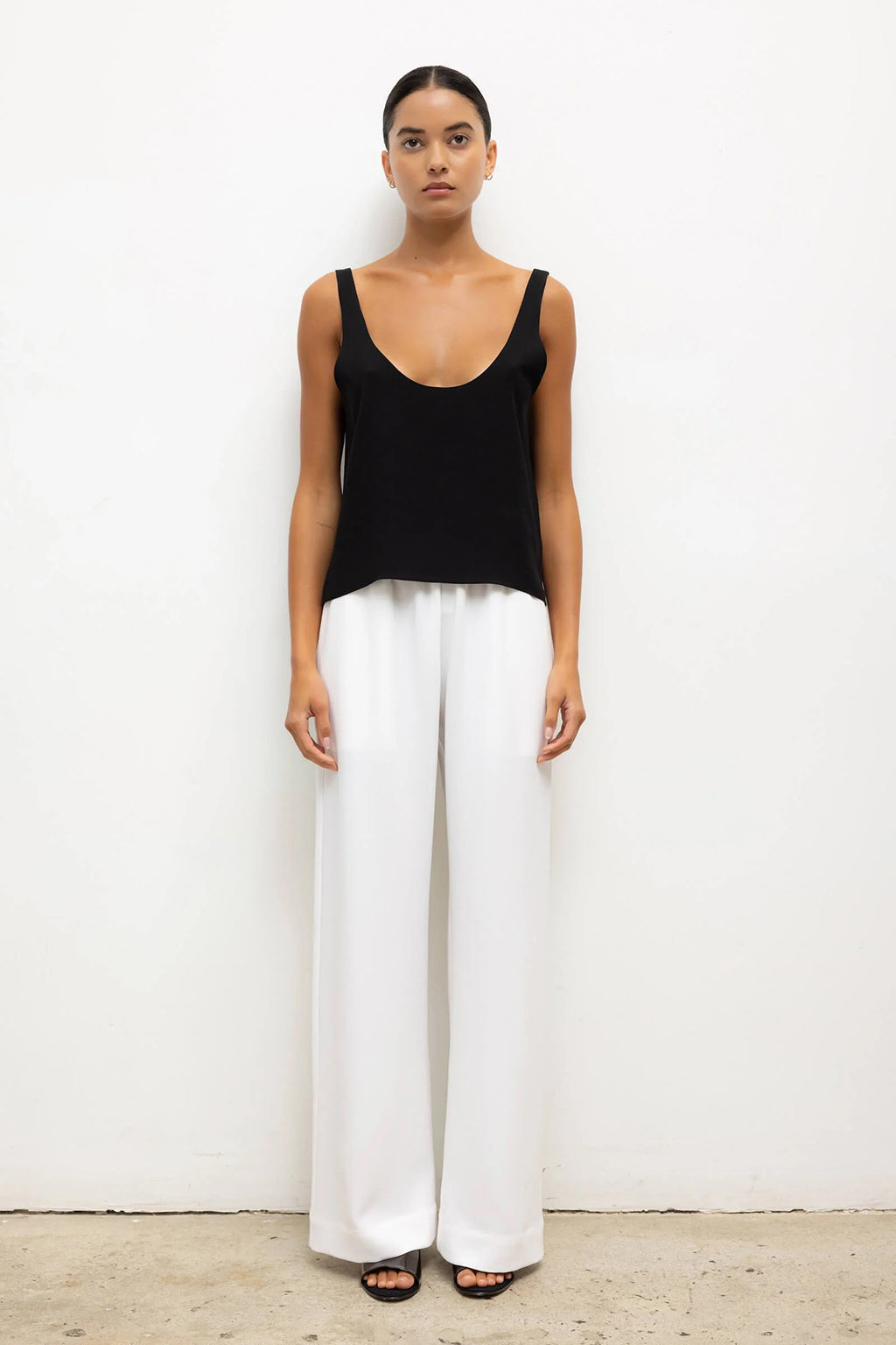 ARI SCOOP NECK TANK