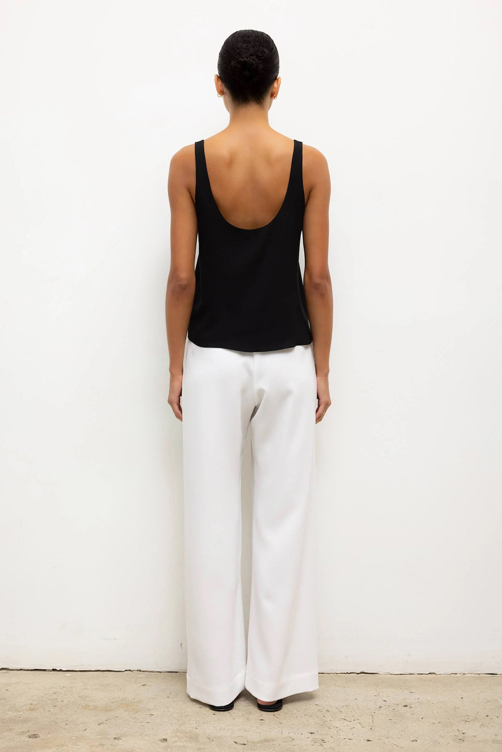ARI SCOOP NECK TANK