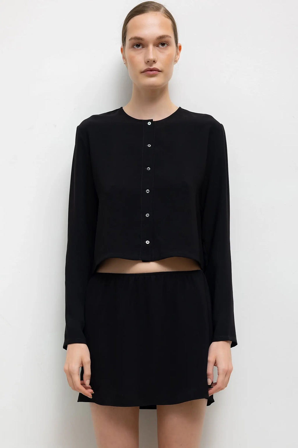 ARI CROP CARDIGAN