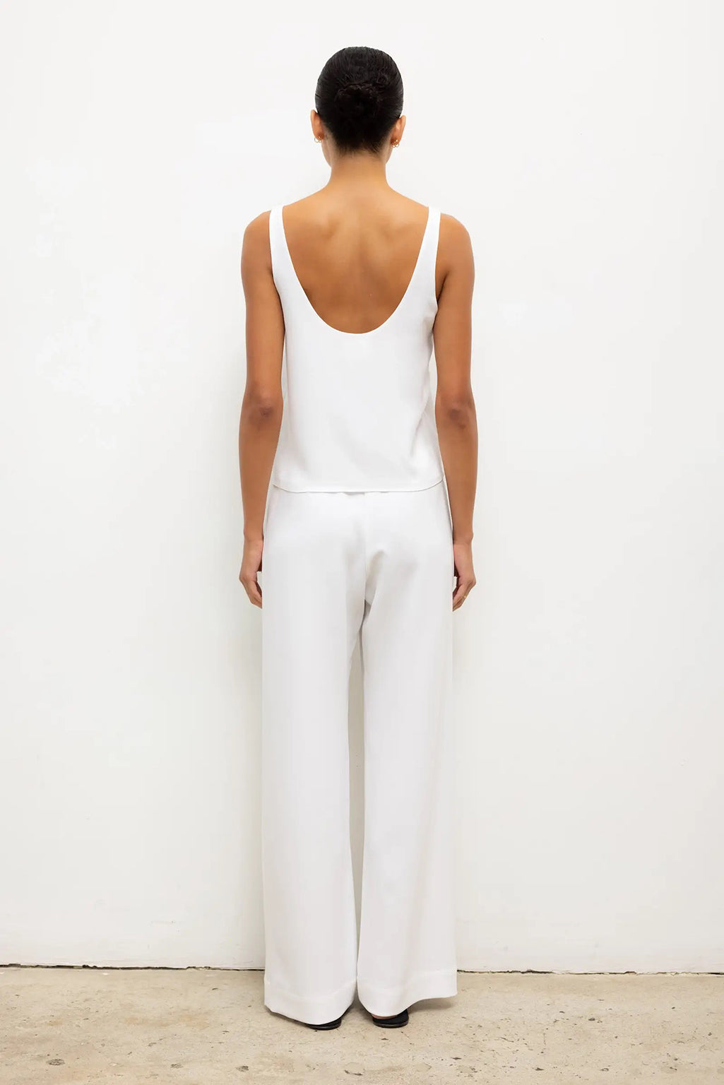ARI SCOOP NECK TANK