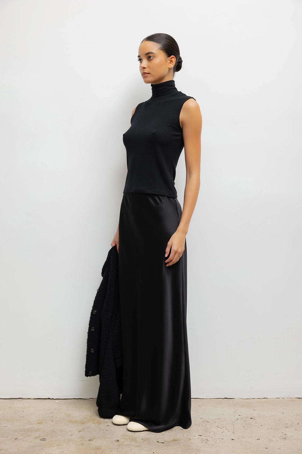 LAUREN SLEEVELESS TURTLENECK