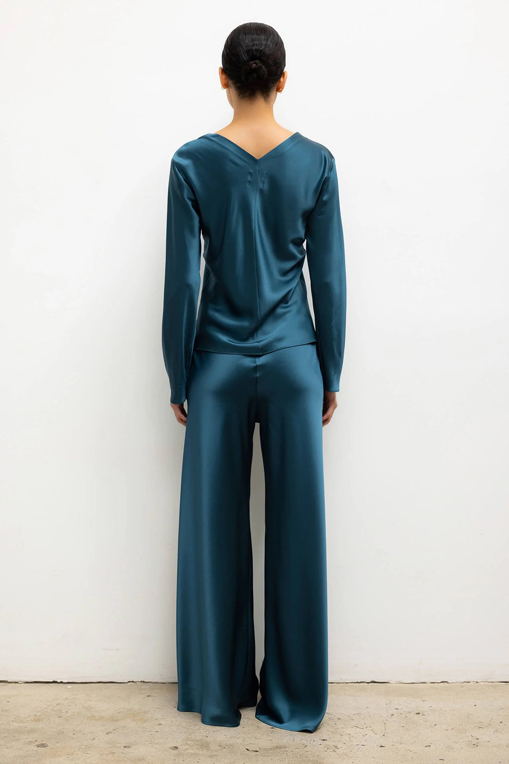 BARB LONG SLEEVE TOP