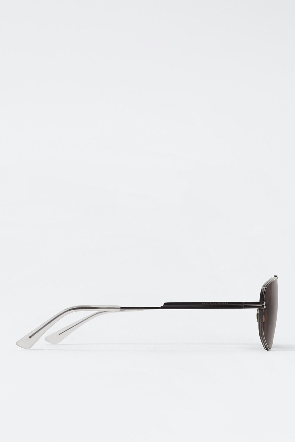CLASSIC METAL AVIATOR IN RUTHENIUM AND GREY